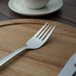 Вилка столовая из нержавеющей стали 19 см P.L. Proff Cuisine Rest-Line