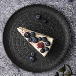 Тарелка фарфоровая 22,5 см P.L. Proff Cuisine &amp;quot;Black Raw Steller&amp;quot;